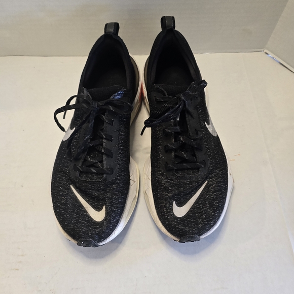 Nike Shoes - Nike invincible run 3 9.5 W running shoes